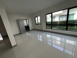 4 Bedroom House for rent at The City Ramintra-Wongwaen, Sam Wa Tawan Tok