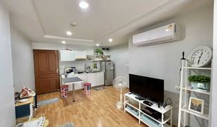 1 chambre Condominium a vendre à Chong Nonsi, Bangkok Resorta Yen-Akat