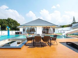 6 Schlafzimmer Villa zu verkaufen in Pattaya, Chon Buri, Huai Yai