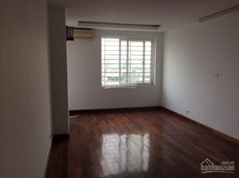 3 Bedroom Apartment for rent at Chung cư D2 Giảng Võ, Giang Vo