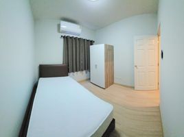 3 Schlafzimmer Villa zu vermieten im Karnkanok Town 1, Chai Sathan, Saraphi