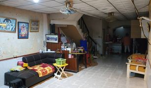 2 Schlafzimmern Reihenhaus zu verkaufen in Bang Kaeo, Samut Prakan Baan Chatpet