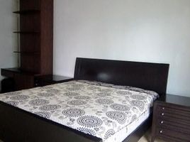 2 Schlafzimmer Appartement zu vermieten im Citi Smart Condominium, Khlong Toei