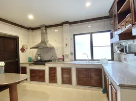 4 спален Дом for rent in Camillian Hospital, Khlong Tan Nuea, Khlong Tan Nuea