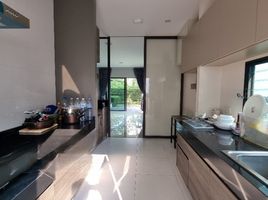 5 Bedroom House for sale at Mantana Bangna Km.7, Bang Kaeo