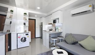 1 Schlafzimmer Wohnung zu verkaufen in Rawai, Phuket Rawai Beach Condominium