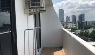 2 chambres Condominium a vendre à Phra Khanong, Bangkok The Roof Garden Onnut