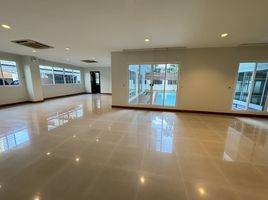 5 Bedroom Villa for rent in Suan Plern Market, Khlong Tan, Khlong Tan