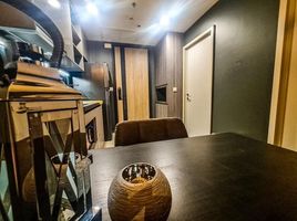 1 Schlafzimmer Wohnung zu vermieten im Oka Haus, Khlong Tan