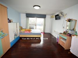 4 Schlafzimmer Haus zu verkaufen in Wang Thong Lang, Bangkok, Phlapphla