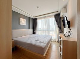 1 Bedroom Apartment for sale at Estanan Condo , Bang Lamung, Pattaya