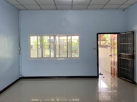 2 Bedroom Townhouse for sale in Sala Thammasop, Thawi Watthana, Sala Thammasop