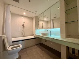 2 Bedroom Condo for sale at The Legend Saladaeng, Si Lom