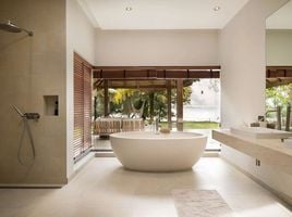 5 Schlafzimmer Villa zu verkaufen in Thalang, Phuket, Pa Khlok