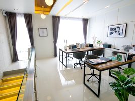 1 Bedroom Townhouse for sale at Altitude Prove - Rama 9, Suan Luang