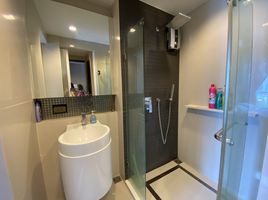 1 Bedroom Apartment for sale at Rhythm Sathorn, Thung Wat Don