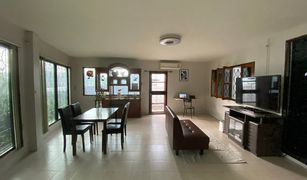 2 Bedrooms House for sale in Pa Phai, Chiang Mai 
