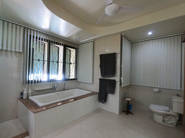 4 Schlafzimmer Villa zu verkaufen in Phuket Town, Phuket, Chalong, Phuket Town, Phuket