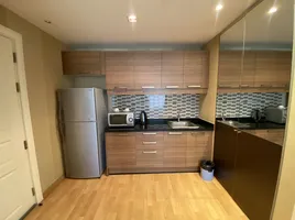 1 Bedroom Apartment for rent at Nantiruj Tower, Khlong Toei, Khlong Toei