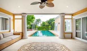 Вилла, 3 спальни на продажу в Nong Prue, Паттайя Siam Royal View