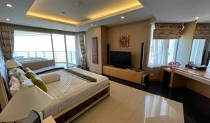 3 Bedrooms Penthouse for sale in Nong Prue, Pattaya La Royale Beach