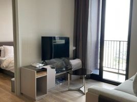 2 Schlafzimmer Appartement zu vermieten im Oka Haus, Khlong Tan