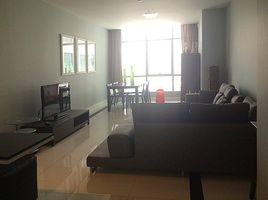 1 Schlafzimmer Wohnung zu vermieten im Baan Sathorn Chaophraya, Khlong Ton Sai