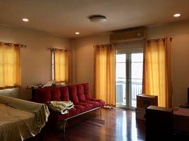 3 Schlafzimmer Villa zu verkaufen im The Exclusive Pattanakarn 32, Suan Luang