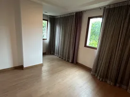 2 Bedroom Condo for rent at The Crest Ruamrudee, Lumphini