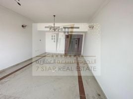 2 बेडरूम अपार्टमेंट for sale at Al Sondos Tower, Al Khan Lagoon