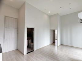 1 Bedroom Condo for sale at Noble Revolve Ratchada 2, Huai Khwang