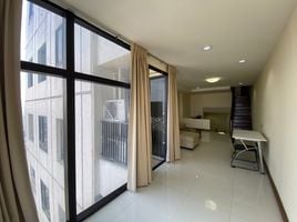 2 Bedroom Condo for sale at Elephant Tower, Chatuchak