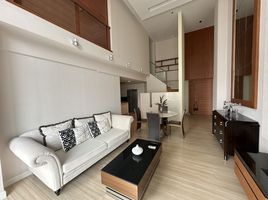 2 Bedroom Condo for rent at The Rajdamri, Pathum Wan, Pathum Wan