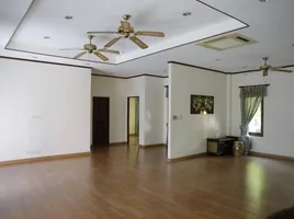 3 Schlafzimmer Villa zu verkaufen im Dhewee Park Village, Bang Sare, Sattahip