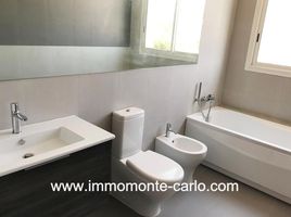 3 Schlafzimmer Appartement zu vermieten im Luxueux appartement avec belle grande terrasse à Rabat, Na Agdal Riyad, Rabat, Rabat Sale Zemmour Zaer