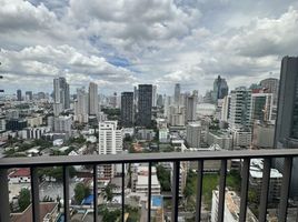 1 Schlafzimmer Wohnung zu vermieten im Edge Sukhumvit 23, Khlong Toei Nuea