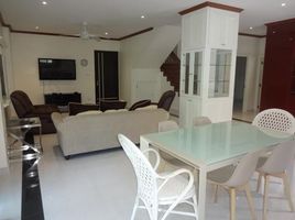 4 Schlafzimmer Villa zu vermieten im Royal Park Village, Nong Prue
