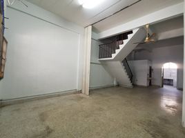 4 спален Таунхаус for sale in Bang Waek, Пхаси Чароен, Bang Waek