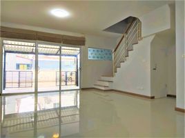 4 Bedroom House for sale at The Trust Town Ratchapruk-Rattanatibet, Om Kret