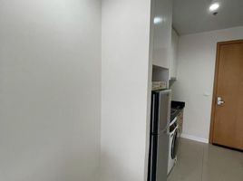 1 Bedroom Condo for rent at Circle Condominium, Makkasan