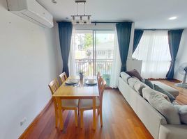 2 Schlafzimmer Wohnung zu verkaufen im The 49 Plus 2, Khlong Tan Nuea