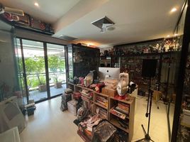 3 Bedroom Townhouse for sale at Private Sukhumvit, Khlong Tan Nuea