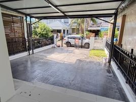 3 Bedroom Townhouse for sale at Butsarin Bang Bua Thong, Phimonrat