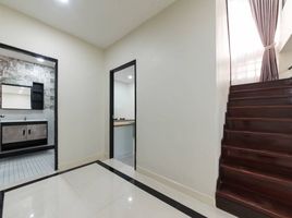 7 Bedroom Townhouse for sale in Watthana, Bangkok, Khlong Tan Nuea, Watthana