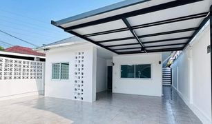 2 Bedrooms House for sale in Nong Prue, Pattaya Rungrueang Village