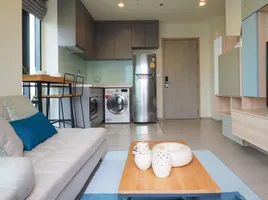 1 спален Кондо на продажу в Rhythm Sukhumvit 36-38, Khlong Tan