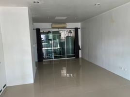 3 Bedroom Villa for rent at The Plant City Sathorn, Bang Khun Thian