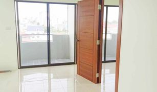 2 Bedrooms Condo for sale in Lat Phrao, Bangkok Baan Tri-wit