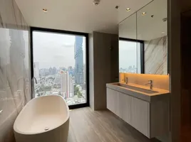 2 спален Кондо на продажу в The Lofts Silom, Si Lom