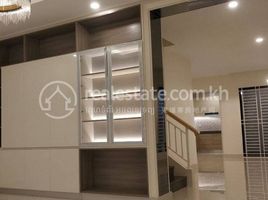 4 Bedroom House for sale in Mr Market, Nirouth, Nirouth